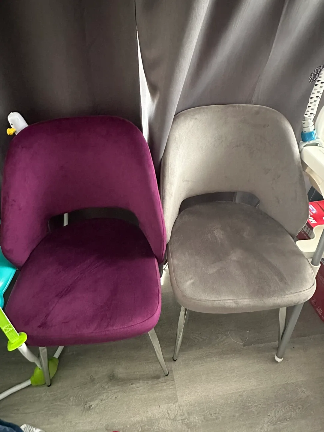 Modern Marble Dining Set – Structube “Martini” Table + 4 Chairs image indicator(3)