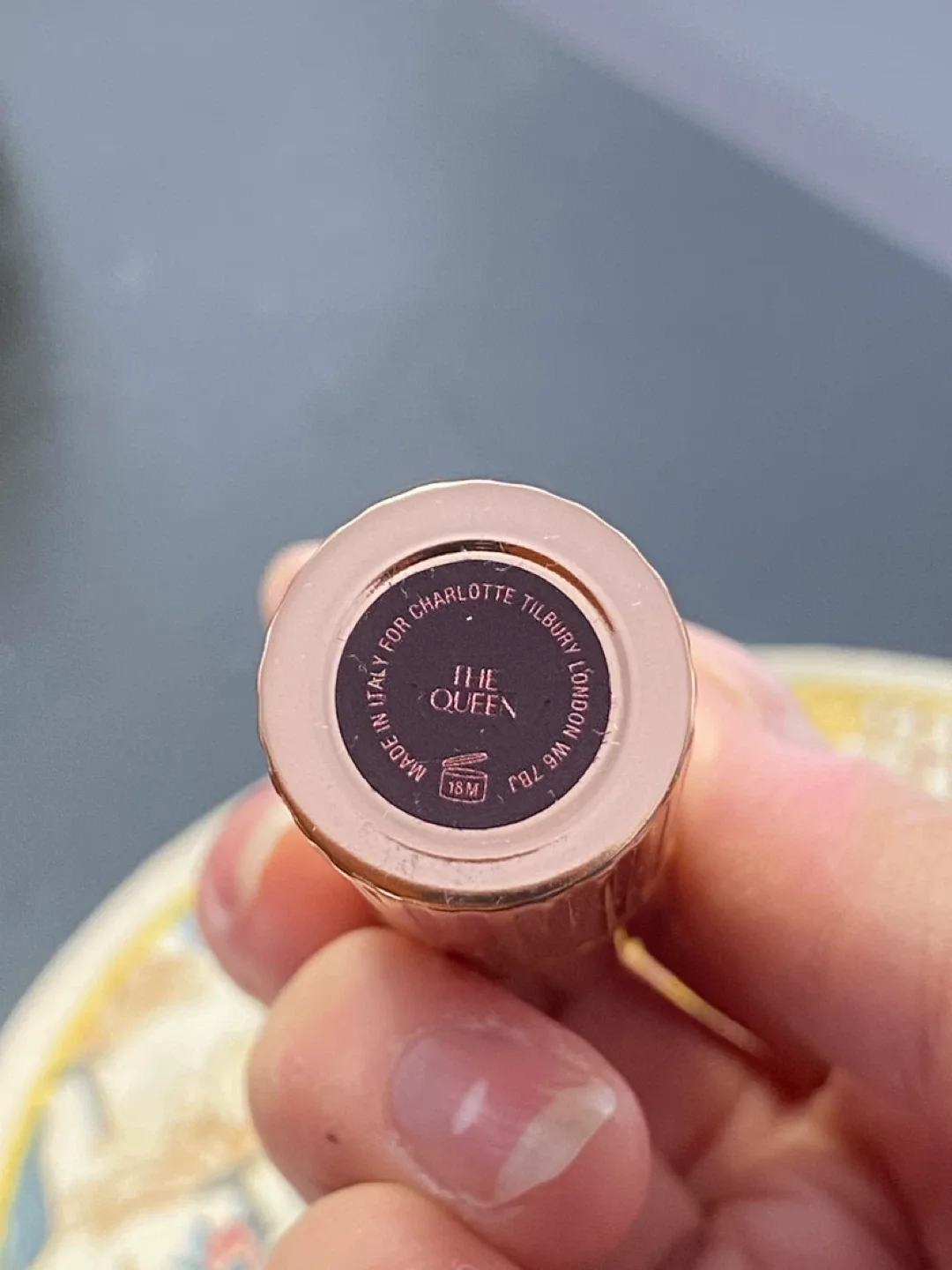 Charlotte Tilbury The Queen Lipstick image indicator(2)