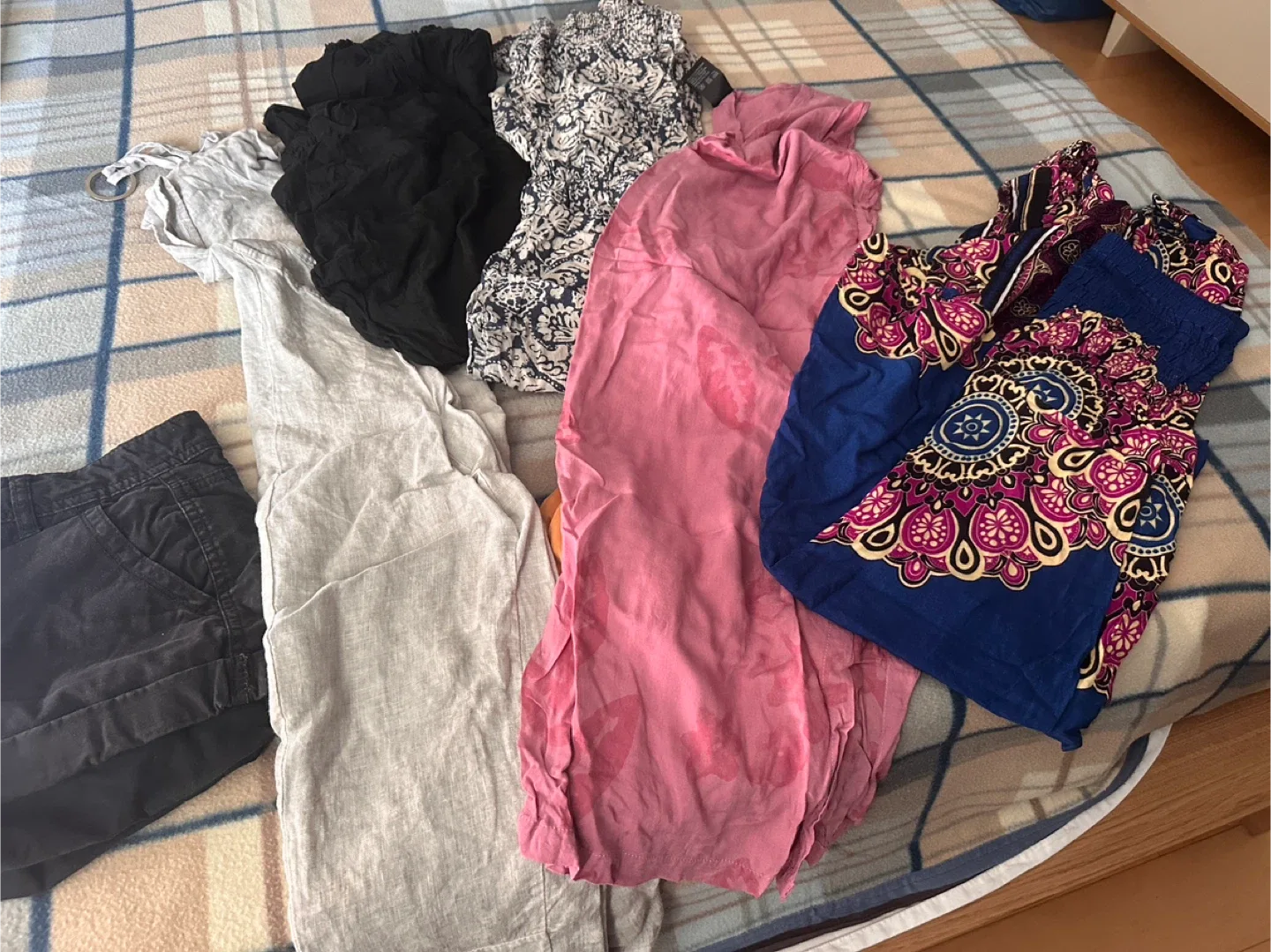 FREE! Assorted Women's Clothing Bundle