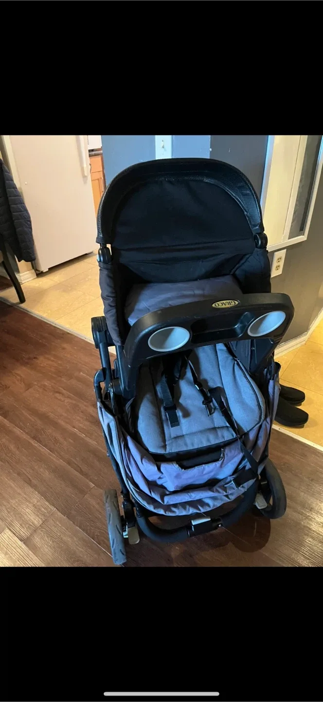 Graco SnugRide SnugLock 35 Infant Car Seat & Stroller image indicator(2)