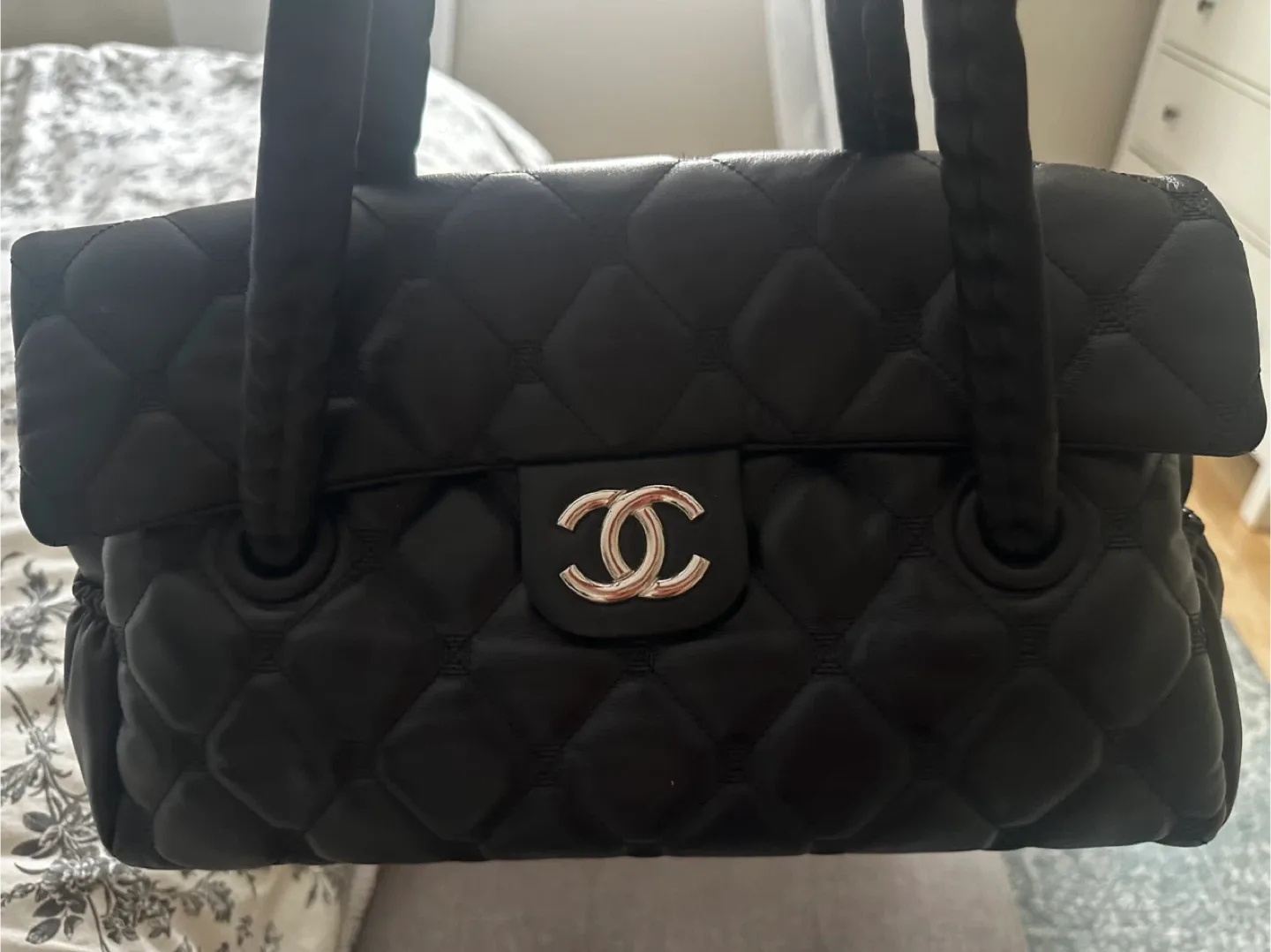 Chanel Black Quilted Leather Tote Bag image indicator(3)