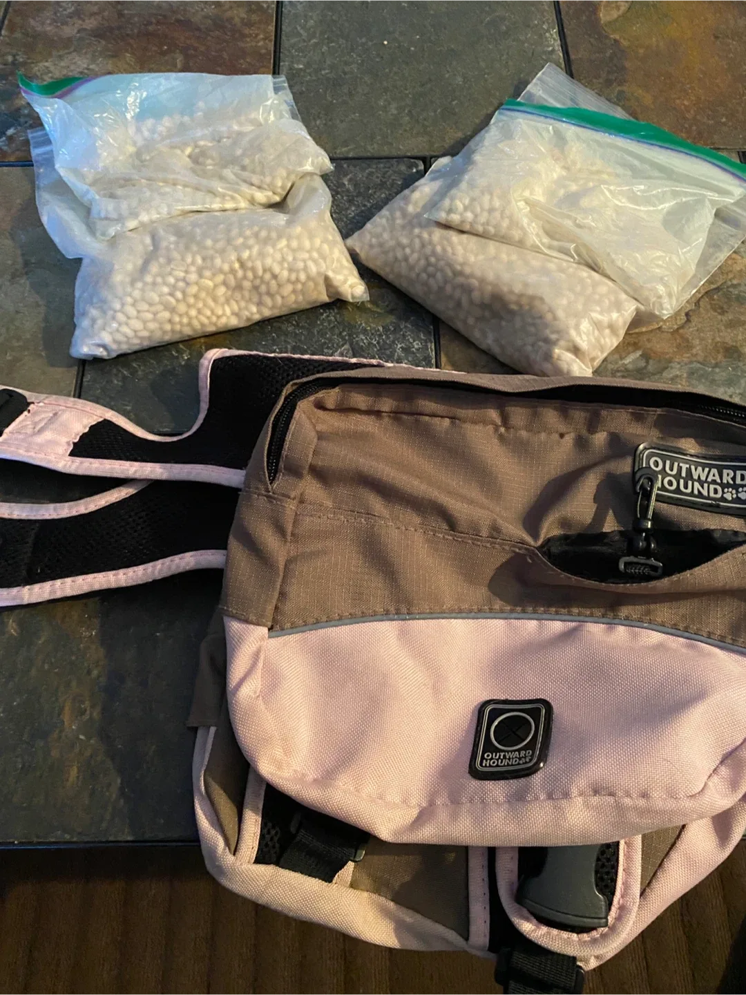 Dog vest (pink) image indicator(10)