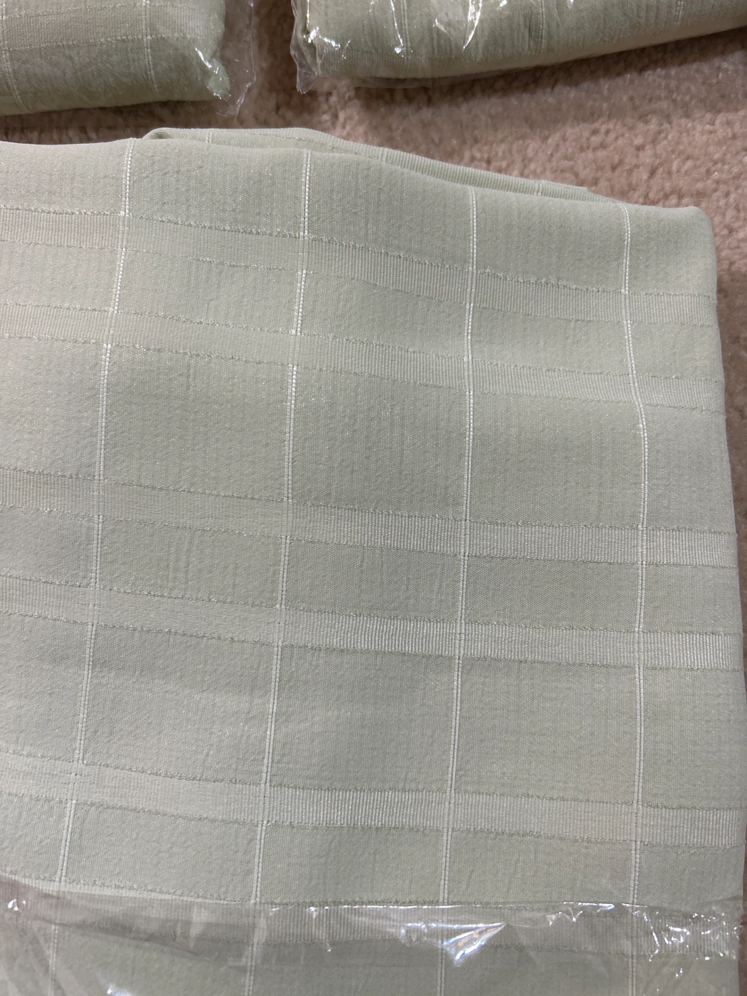 Curtain. $6 for one panel. - photo 3