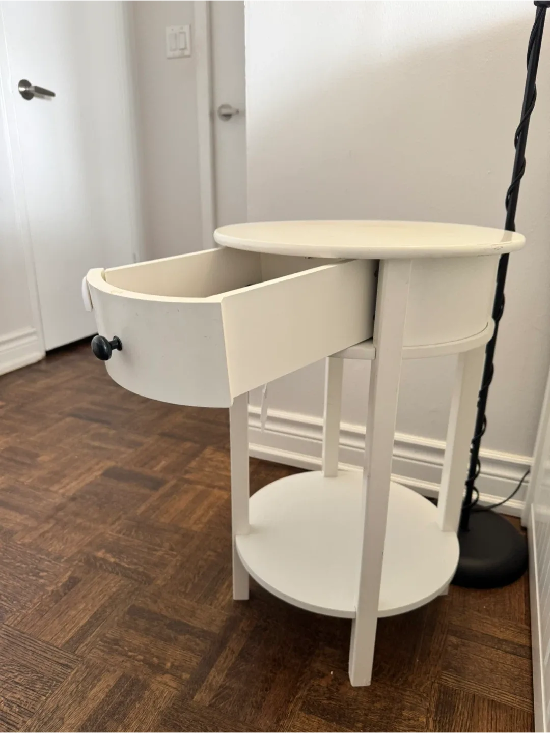 White Round Side Table with Drawer image indicator(4)
