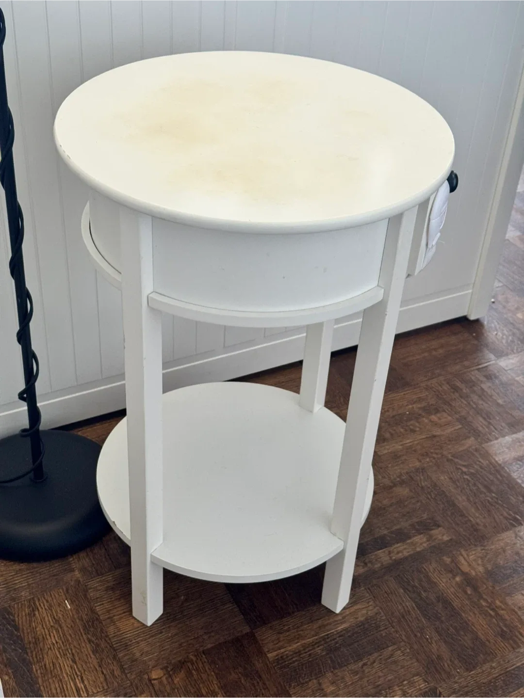 White Round Side Table with Drawer image indicator(2)