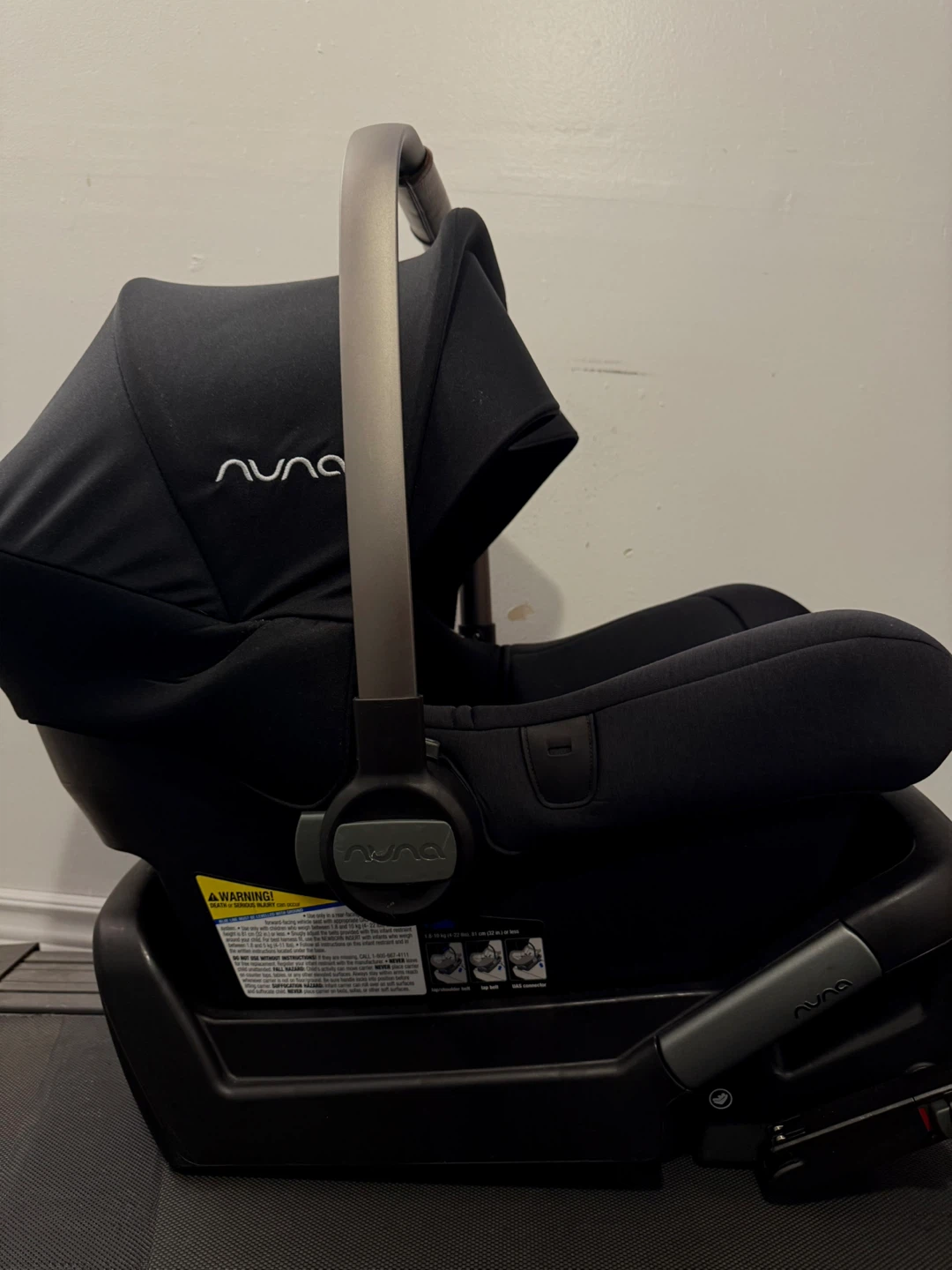 Nuna Pipa Lite Infant Car Seat with Base