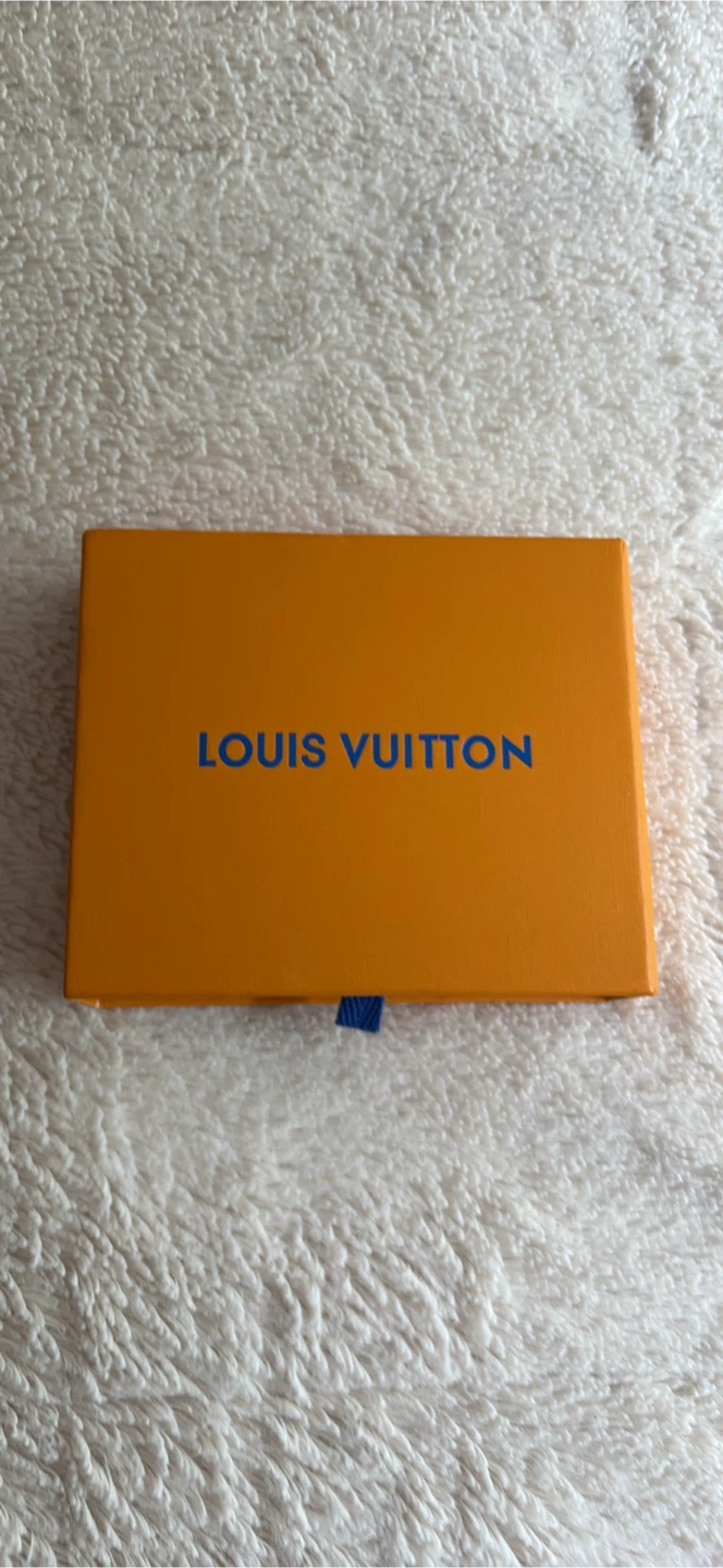 Louis Vuitton Wallet - photo 4