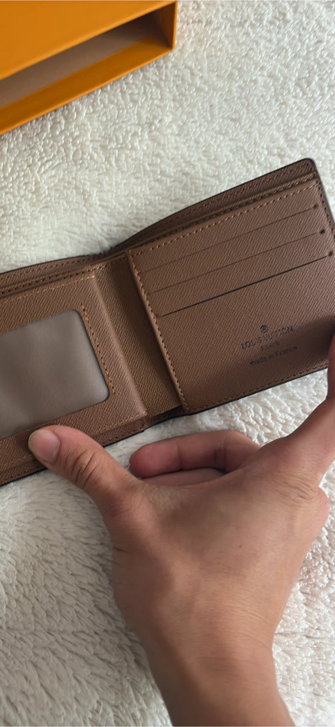 Louis Vuitton Wallet - photo 3