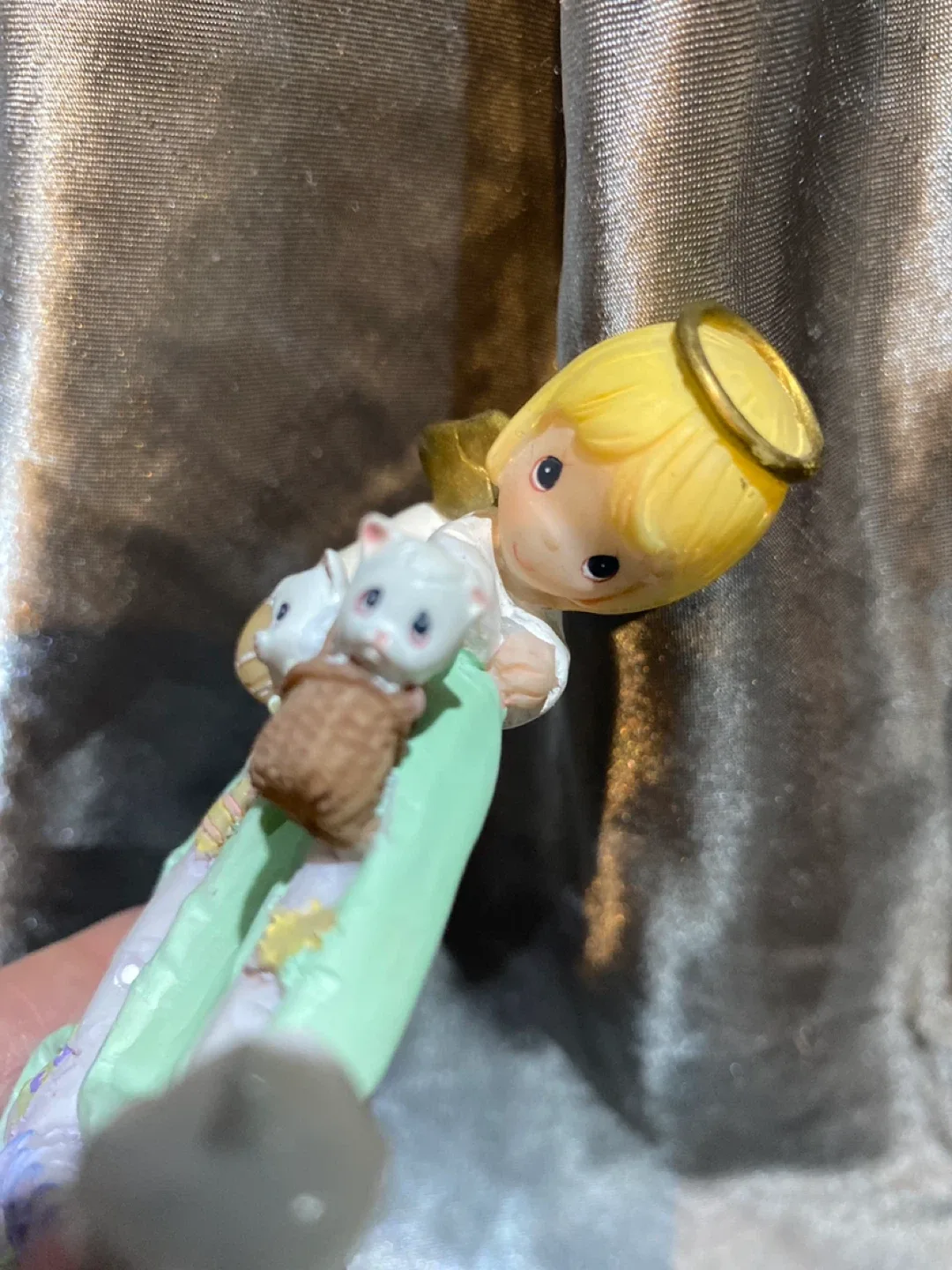 Precious Moments Angelic A Figurine image indicator(5)