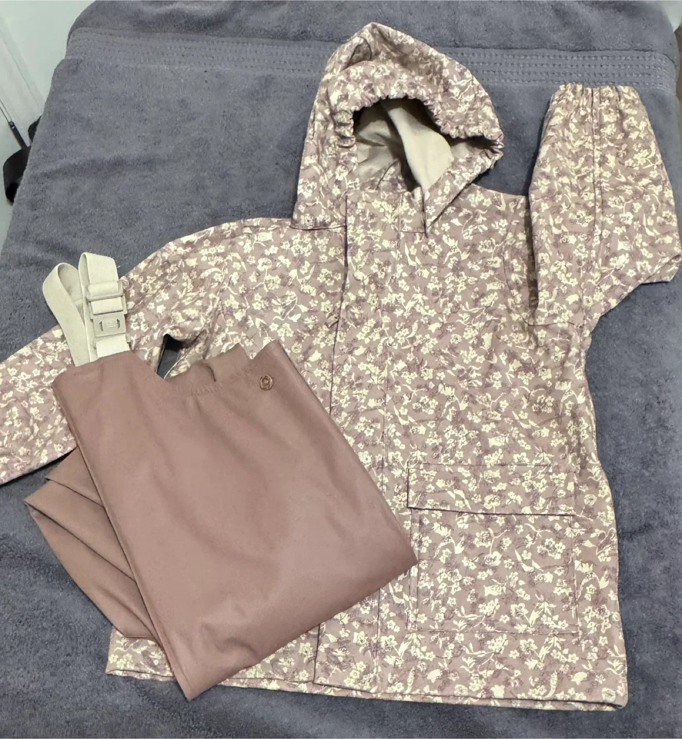 Wheat Floral Rain Set size 2y