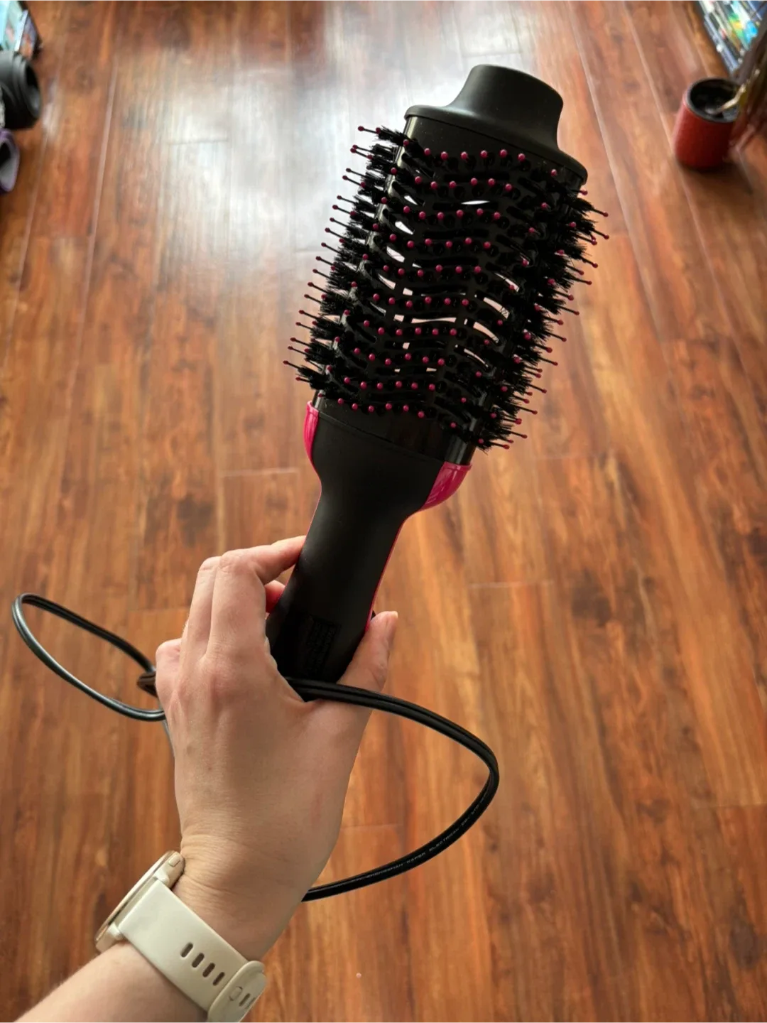 Revlon One-Step Volumizer Hair Dryer Brush image indicator(2)