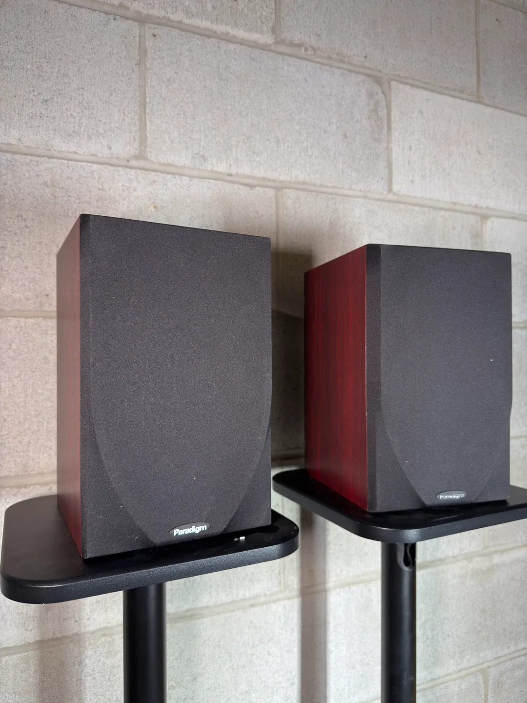 Paradigm atom V4 + Stands image indicator(4)