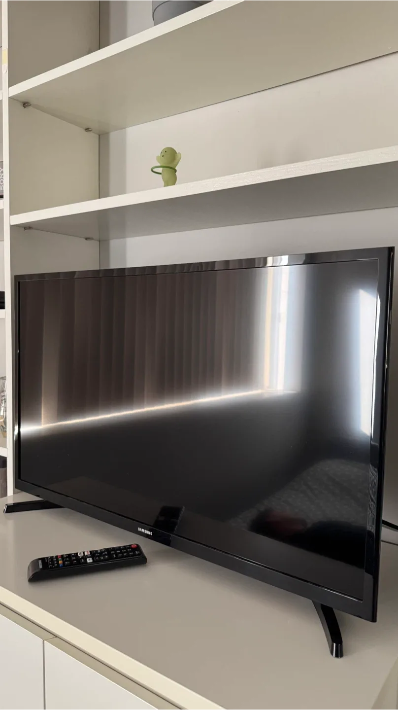 Samsung 32 inch TV image indicator(2)