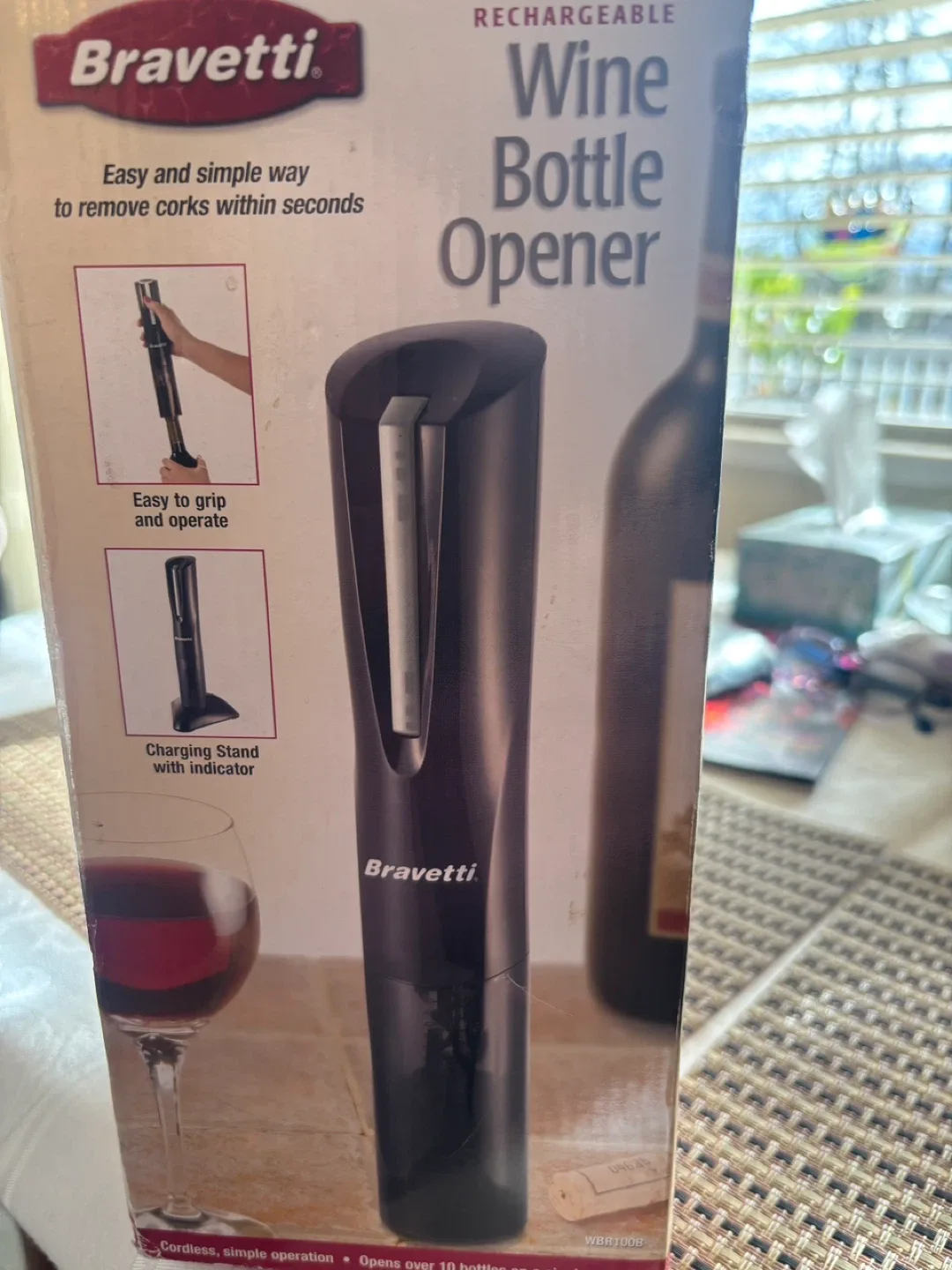 Bravetti Cordless Wine Bottle Opener image indicator(2)