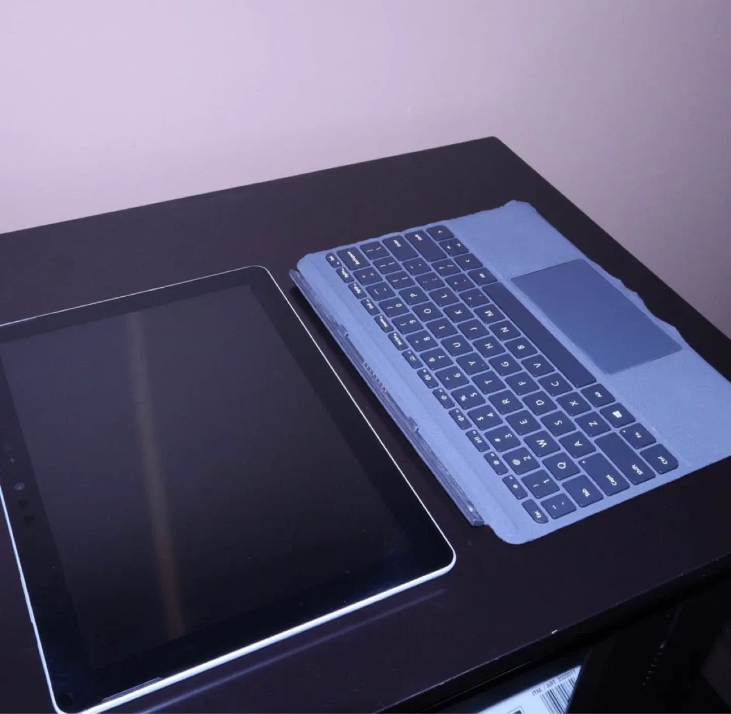 Microsoft Surface Pro 7 image indicator(7)