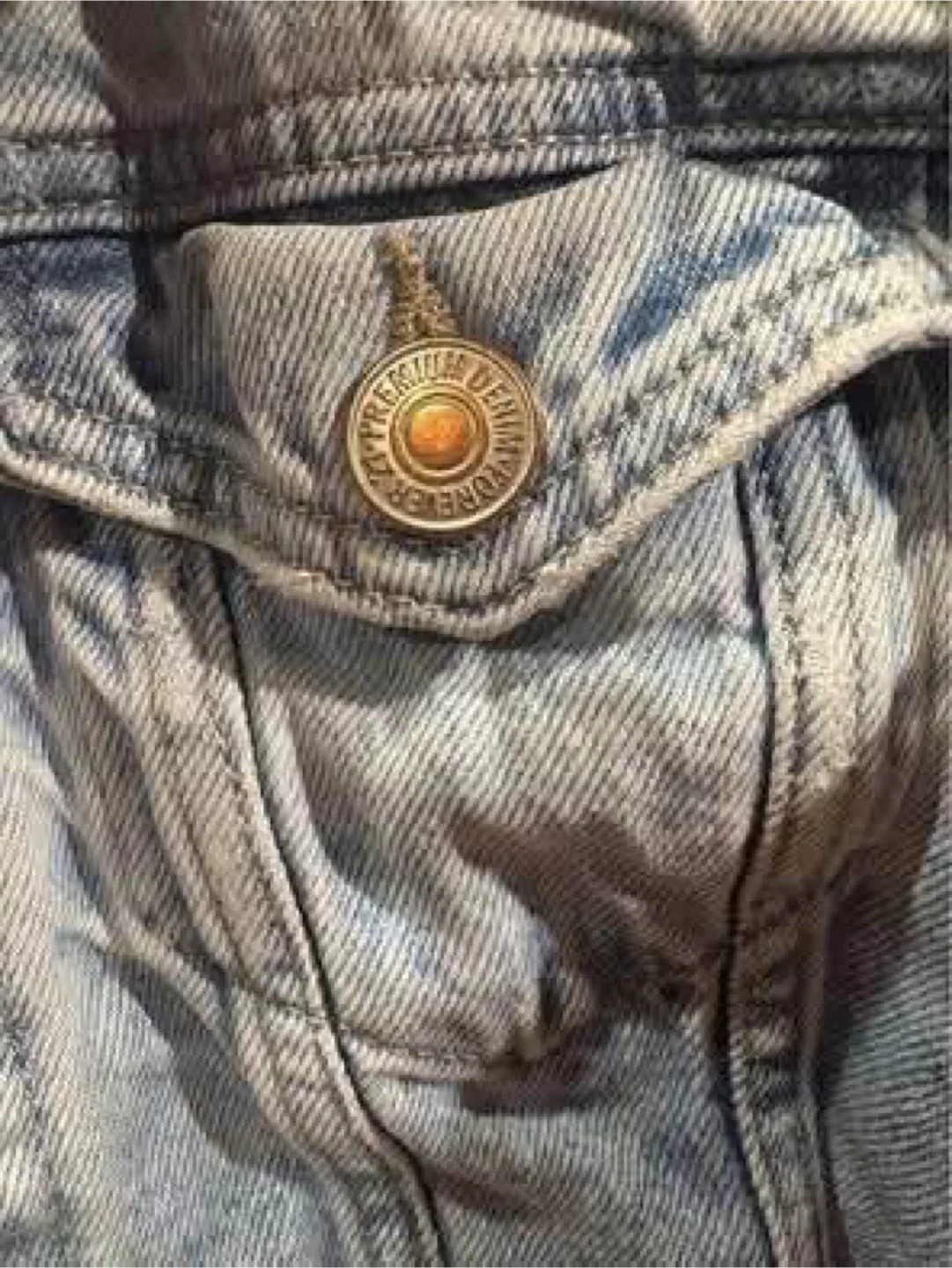 Forever 21 Ripped Jean Jacket (Small) (Barely worn, Like new) image indicator(3)