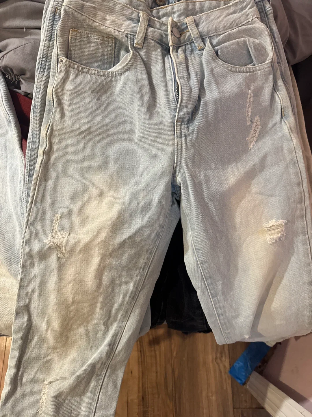 Hollister Ultra High Rise Mom Jeans W25 L27 image indicator(3)