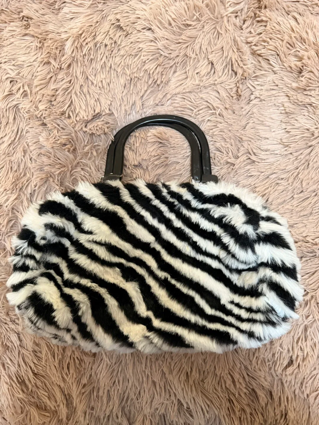 Zebra Print Furry Handbag image indicator(2)