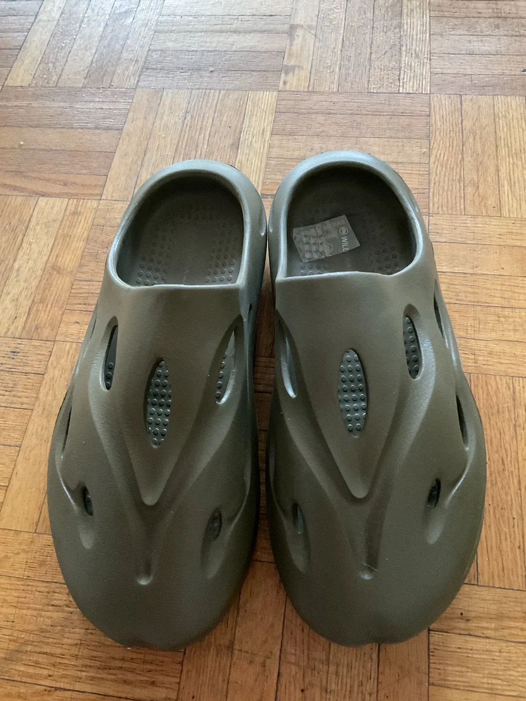 Wale Olive Green Clogs US 9 thumbnail