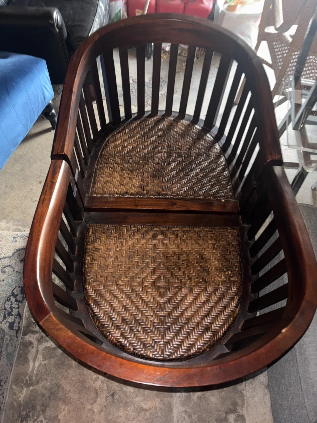 2 wood chairs like new. Garage pick up thumbnail