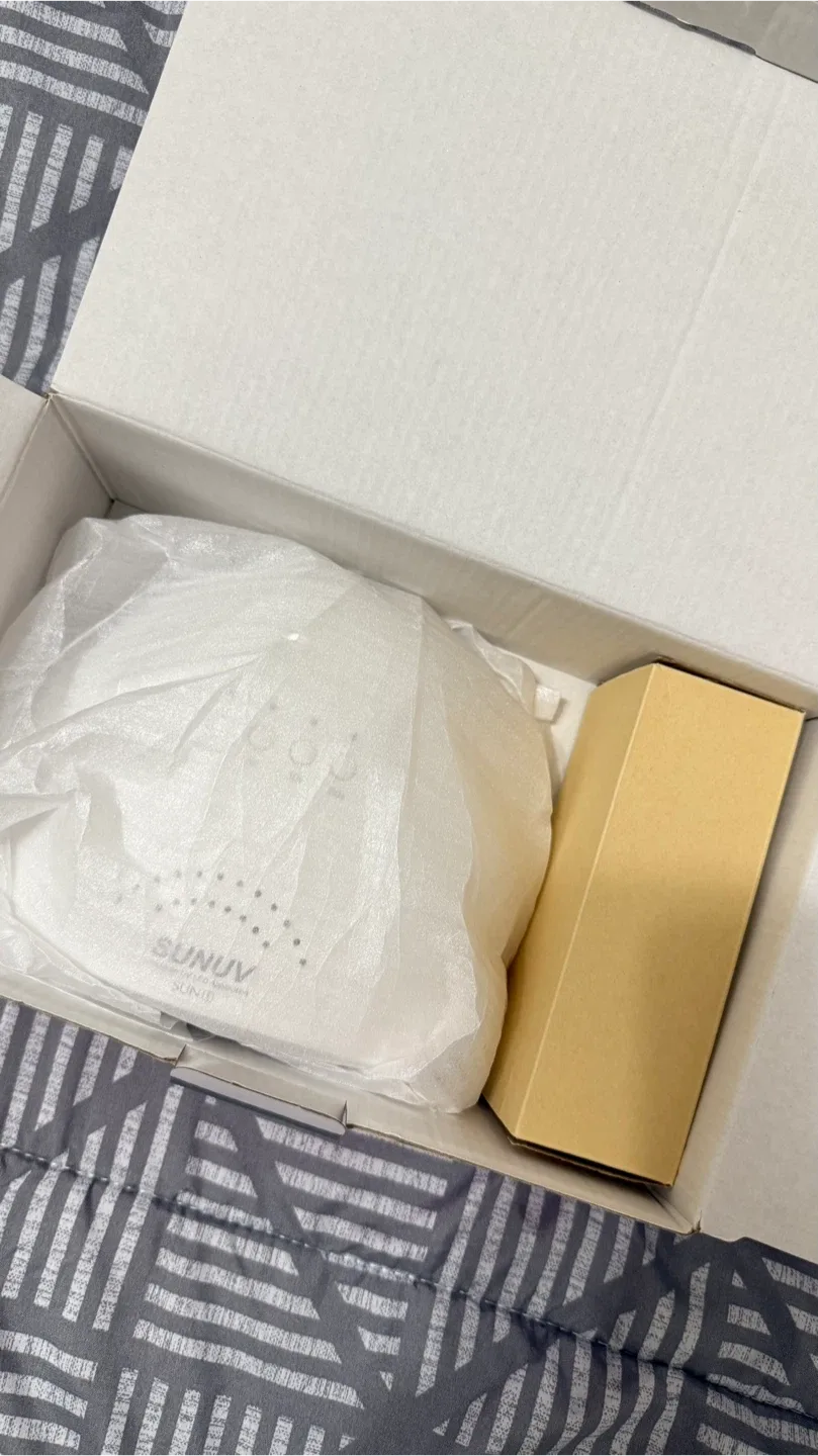 SUNUV UV LED Nail Lamp - Like New! image indicator(6)