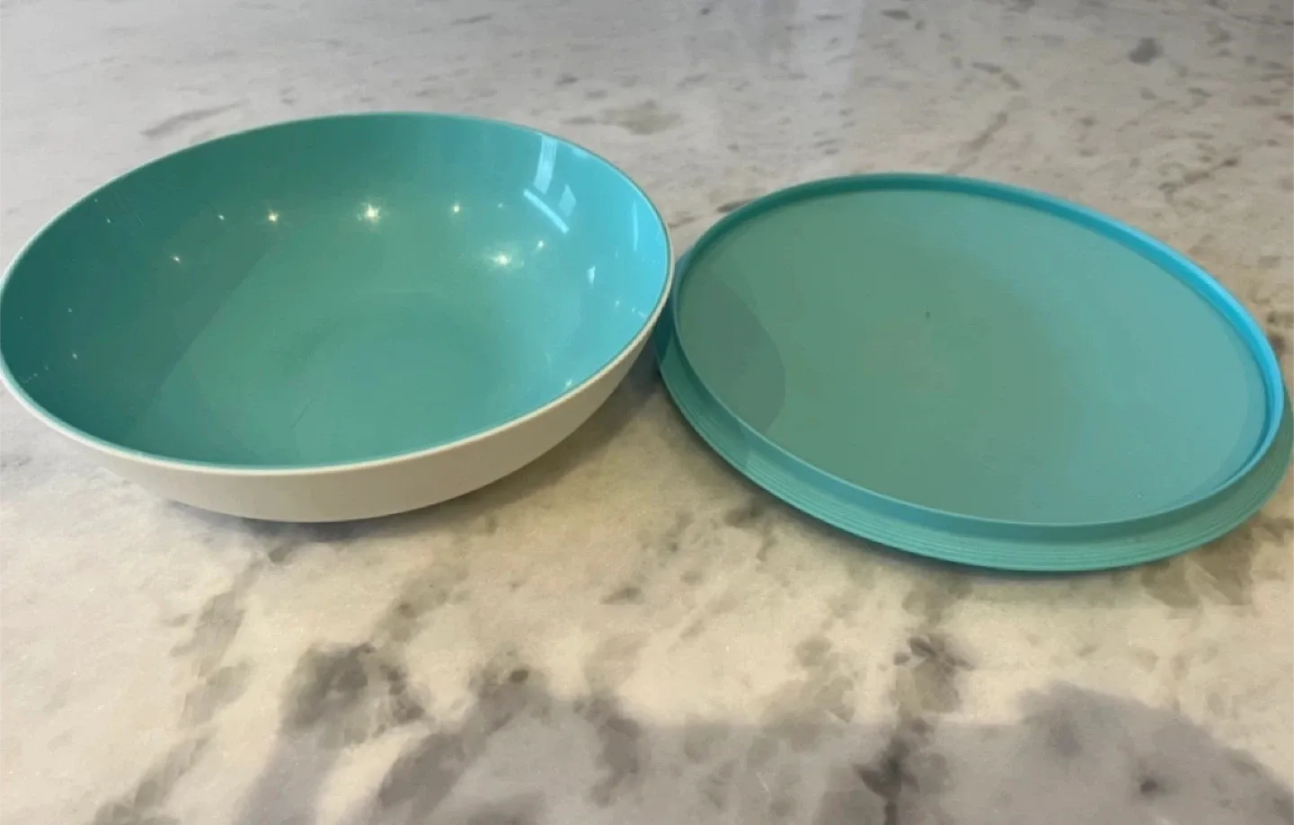 Tupperware Brand: Large Servalier Bowl with Lid - Teal/White image indicator(4)