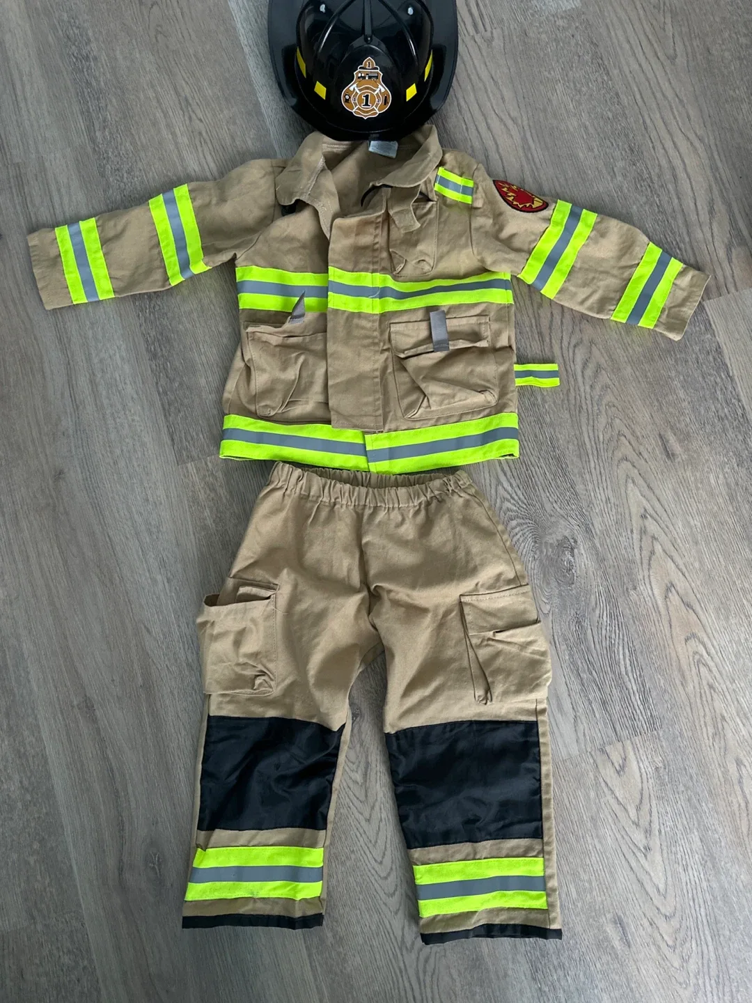 3-4 yrs Firefighter Costume with Helmet image indicator(2)
