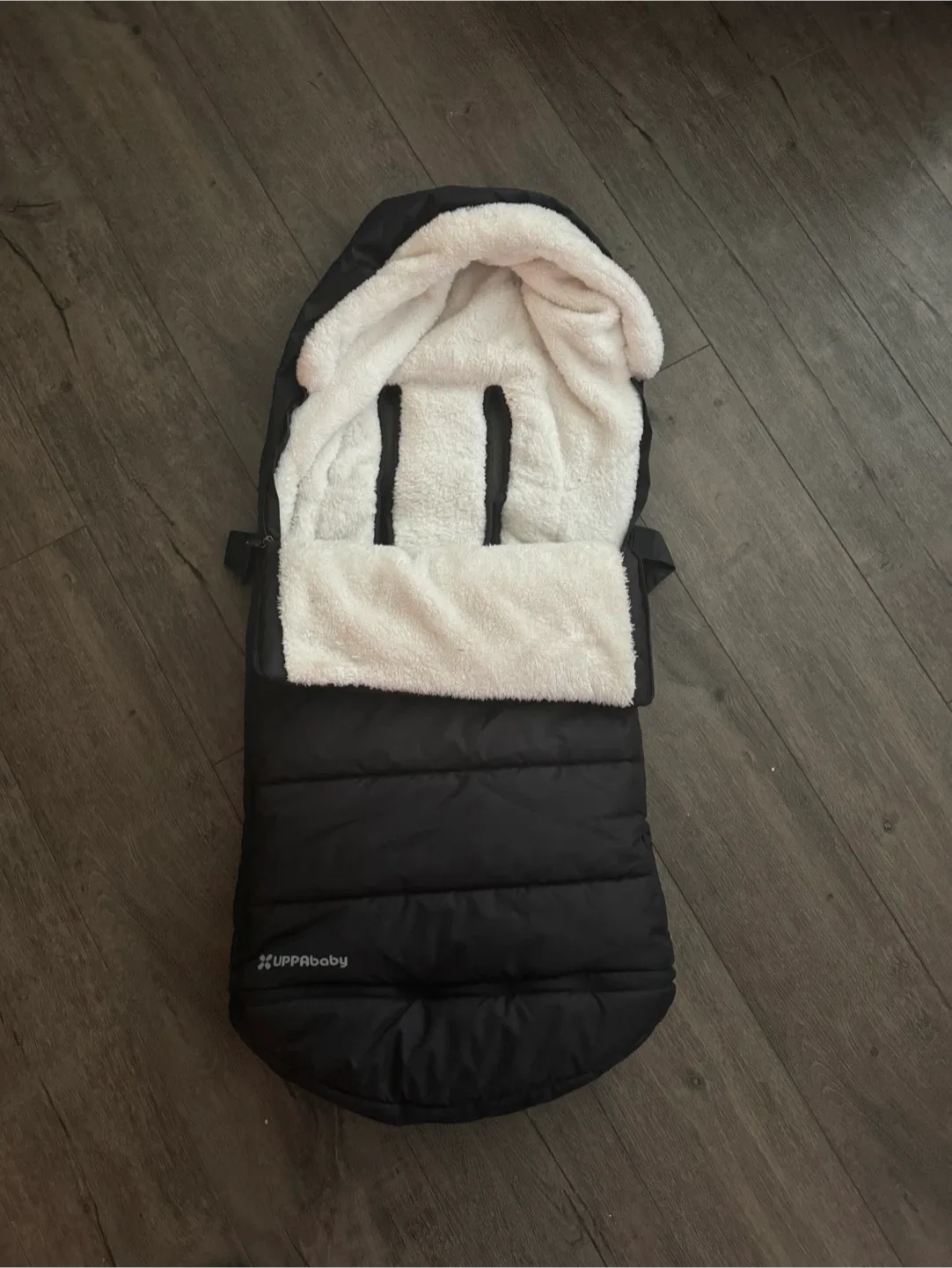 $500 obo - UPPAbaby Cruz V2 Stroller + Accessories image indicator(2)