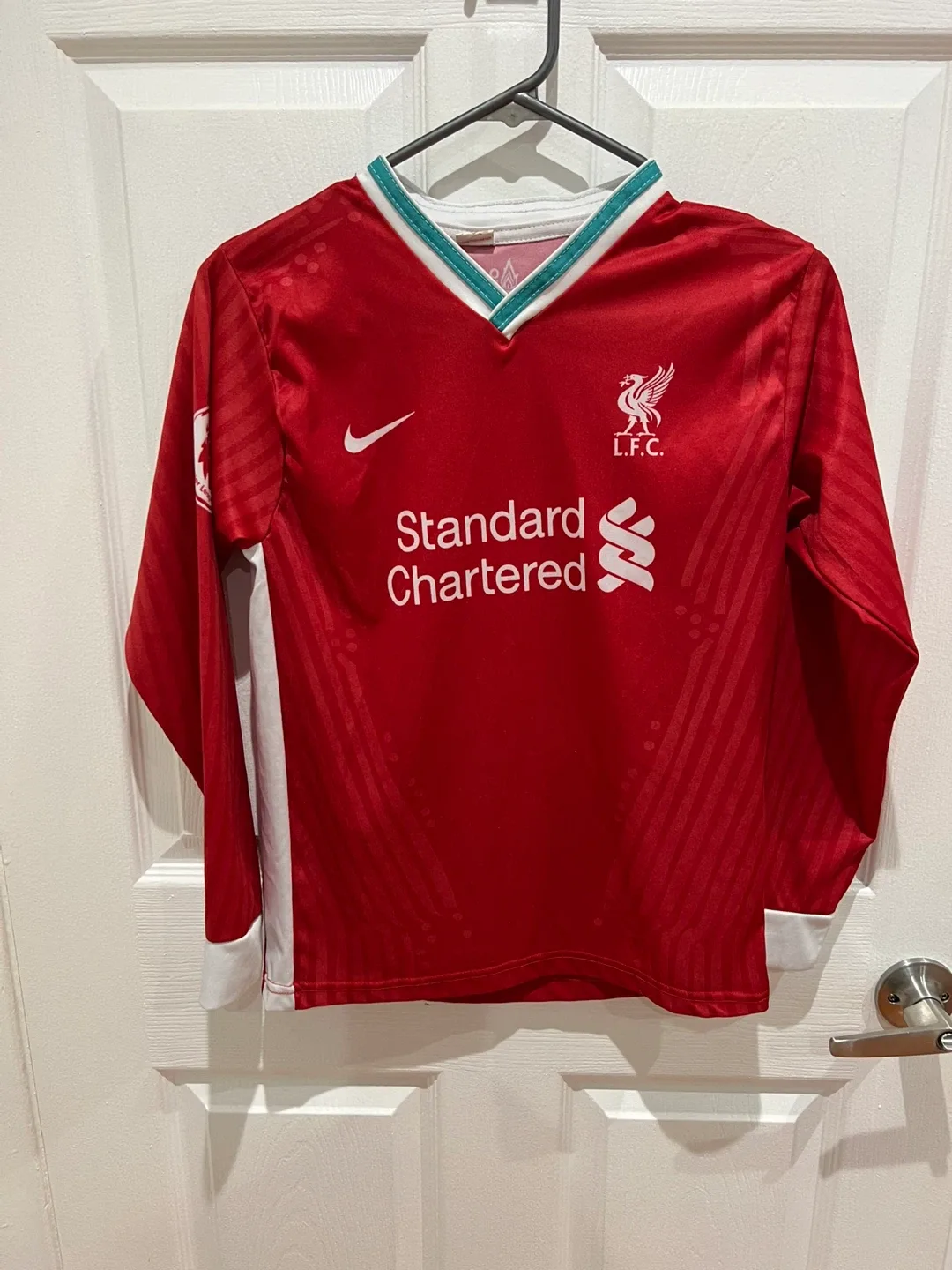 Liverpool FC Mo Salah Jersey thumbnail