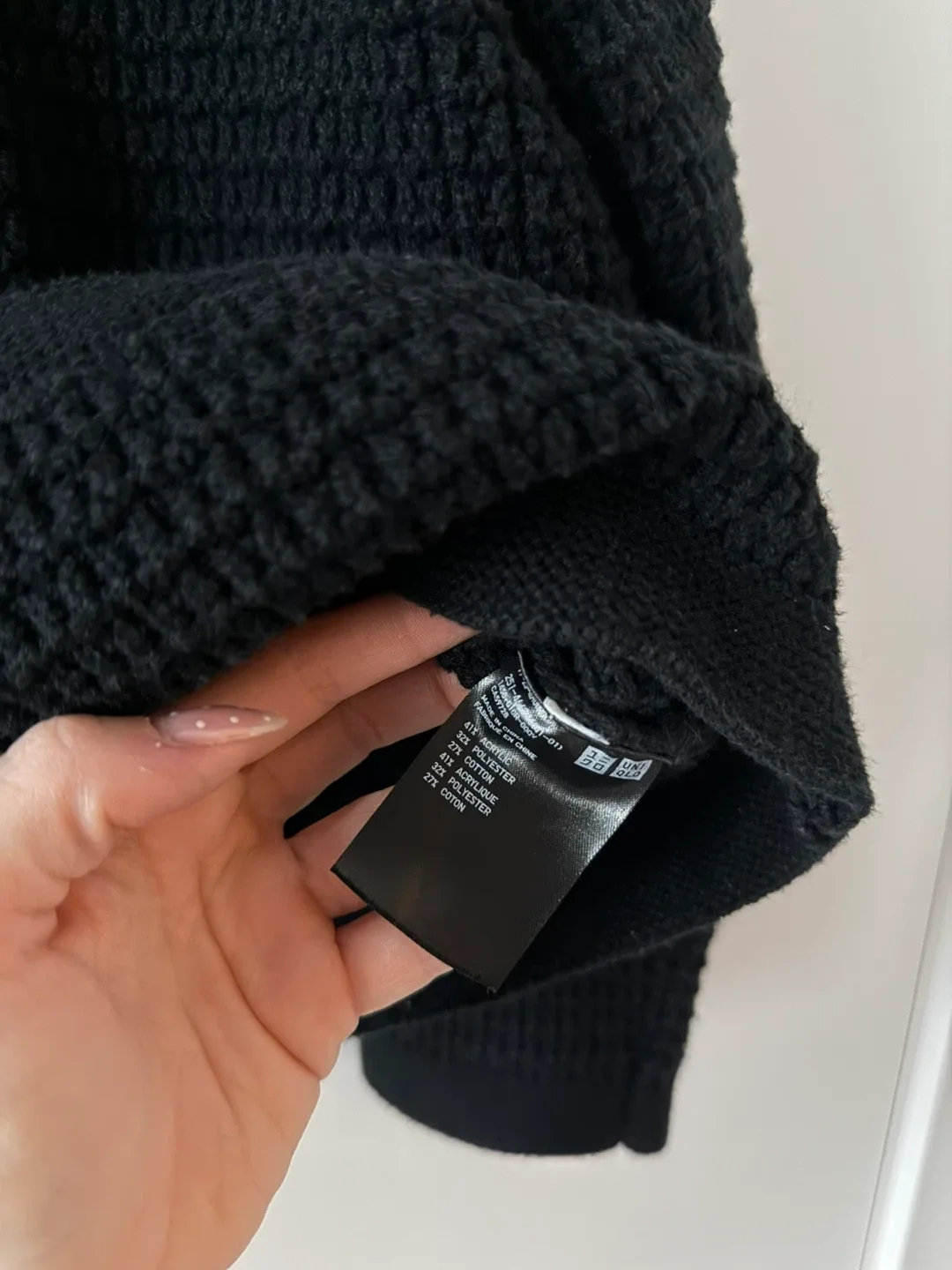 Uniqlo Black Knit Cardigan - Size L image indicator(3)