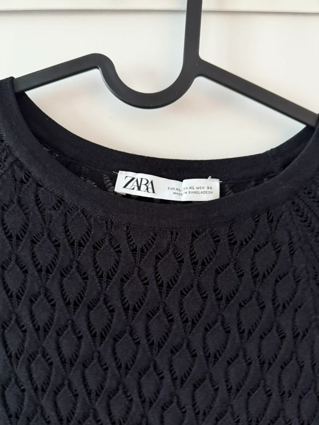Zara Black Knit Top - Size XL image indicator(2)