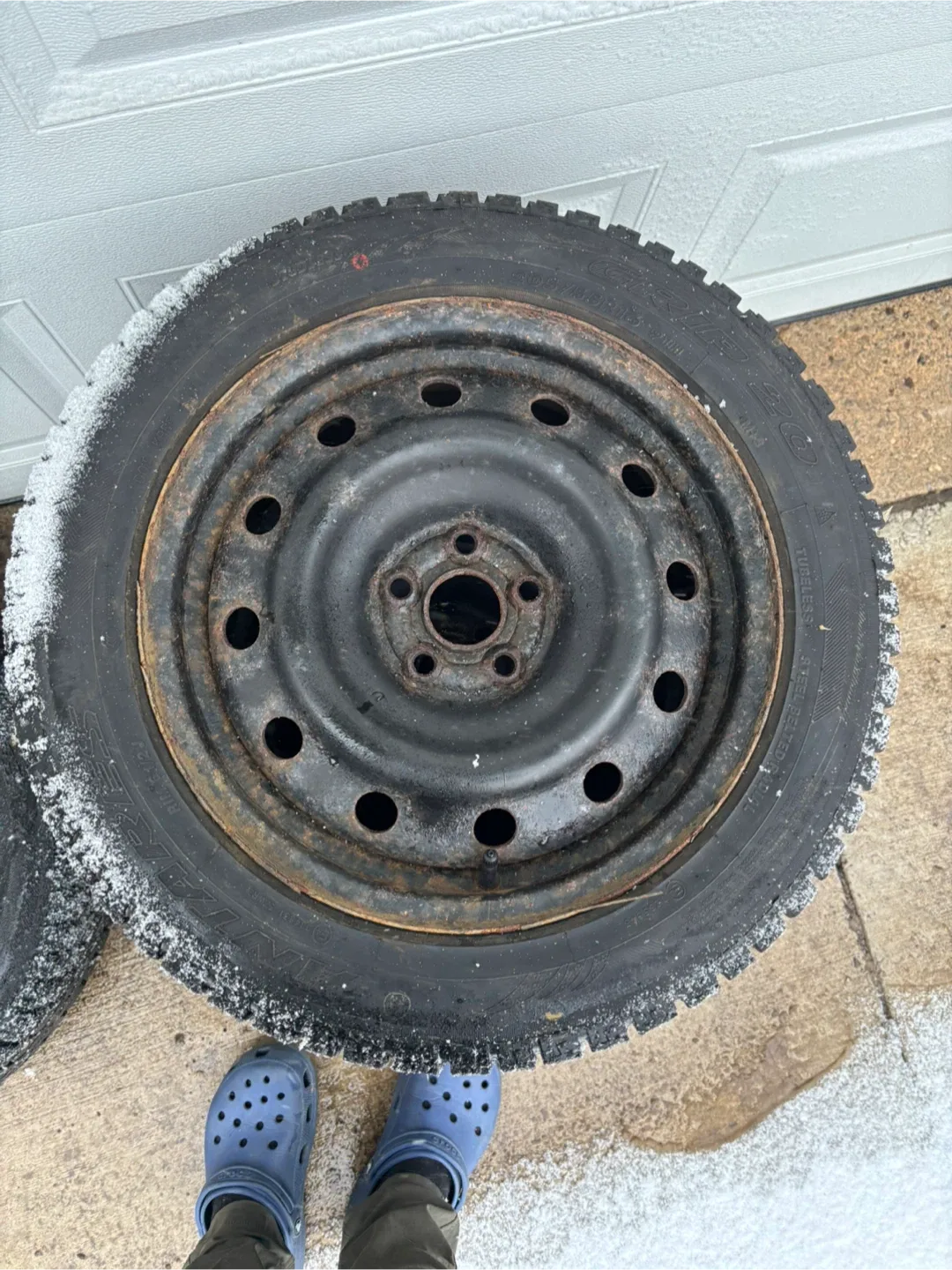 Grip 205/55R16 91H Winter Tires - Set of 4 image indicator(6)