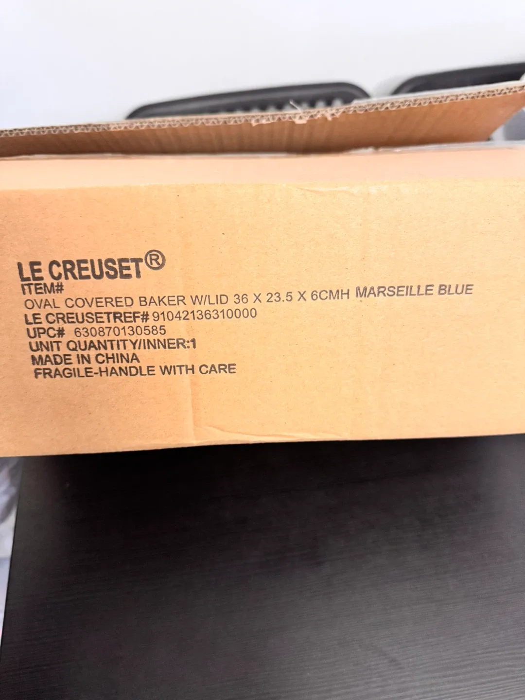 Le Creuset Oval Covered Baker - Marseille Blue/Cerise Red image indicator(2)