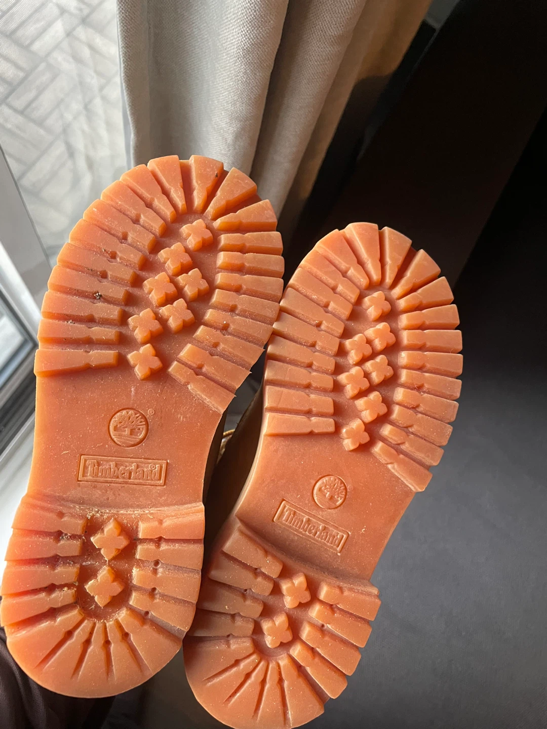 Timberland kids Boots Size 13C - photo 3