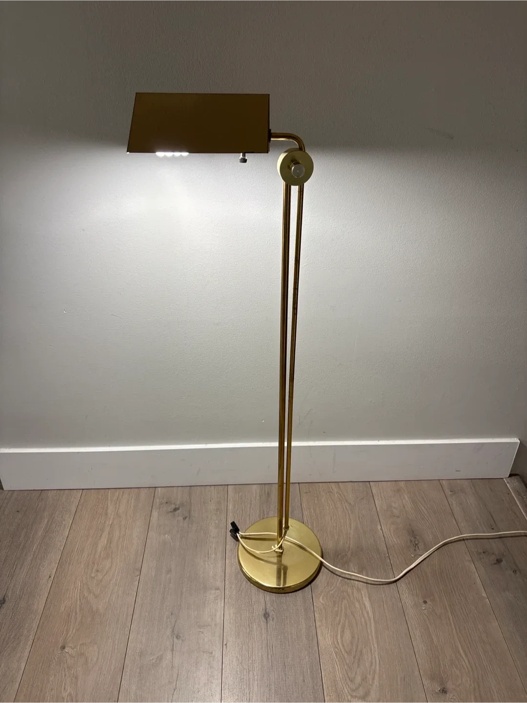 Vintage Solid Brass Adjustable Floor Lamp image indicator(8)