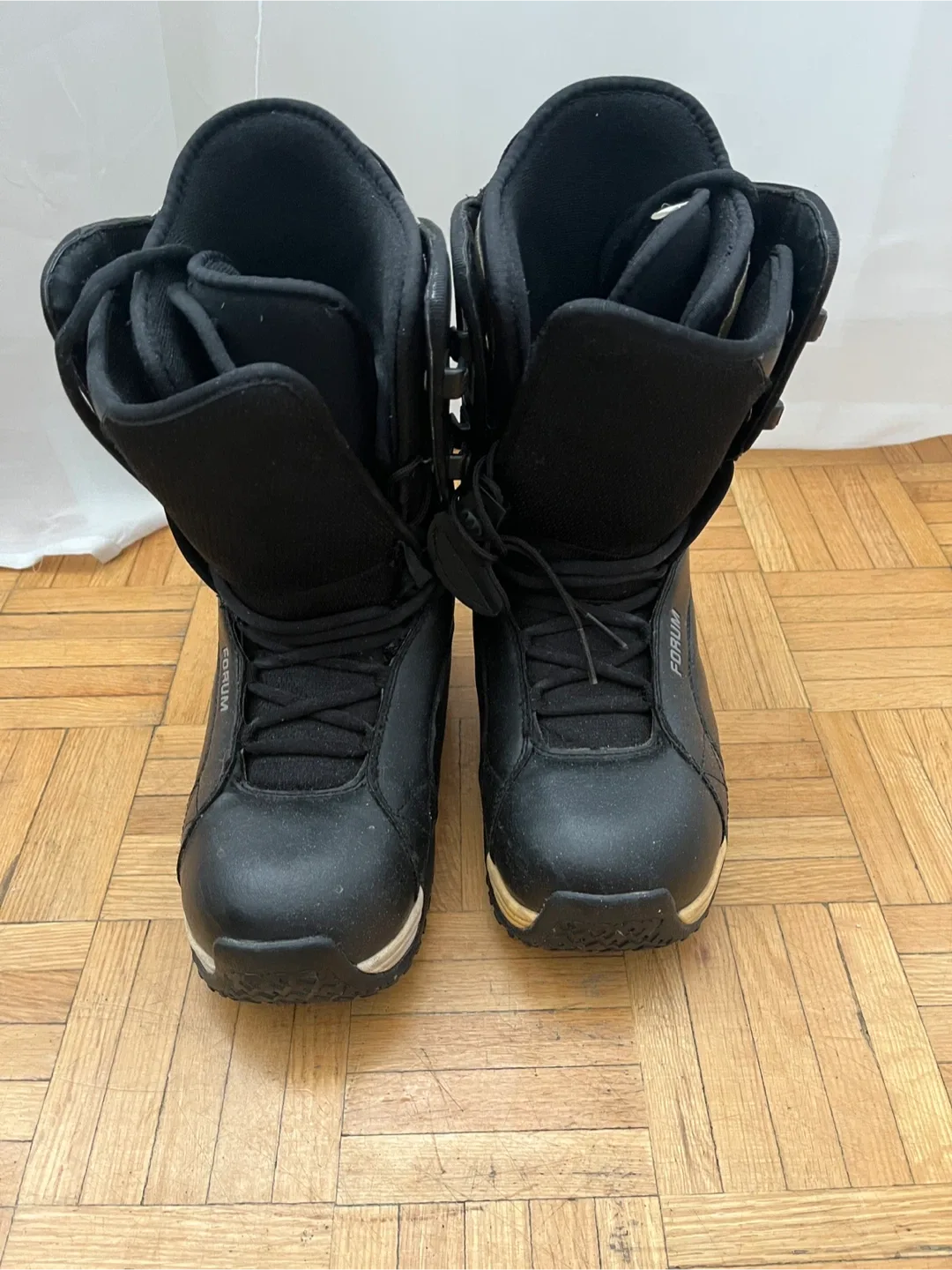 Women's Snowboard Boots - Size 9 image indicator(4)