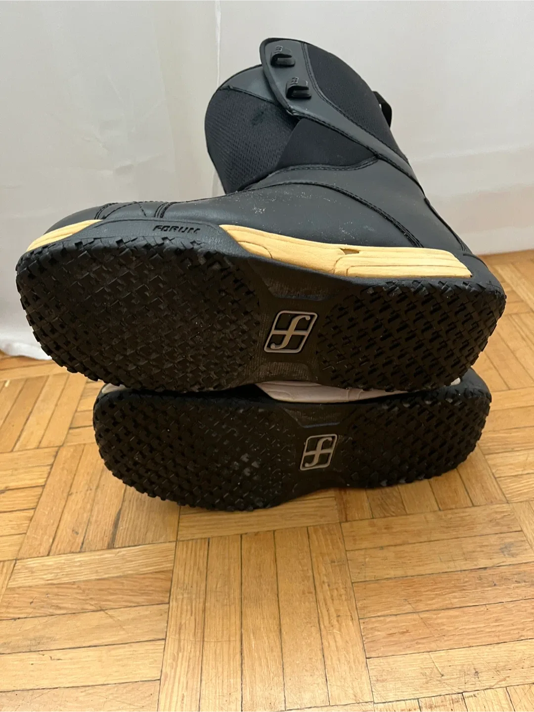 Women's Snowboard Boots - Size 9 image indicator(6)