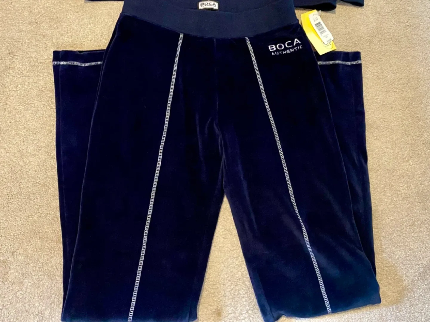 🥕 Brand New Boca Authentic Navy Blue Velour Tracksuit - New image indicator(2)