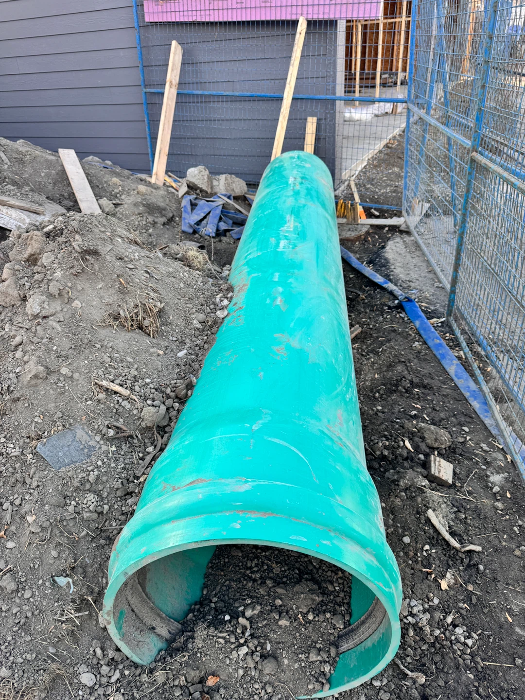 Large Green Plastic Pipe - 150cm Length