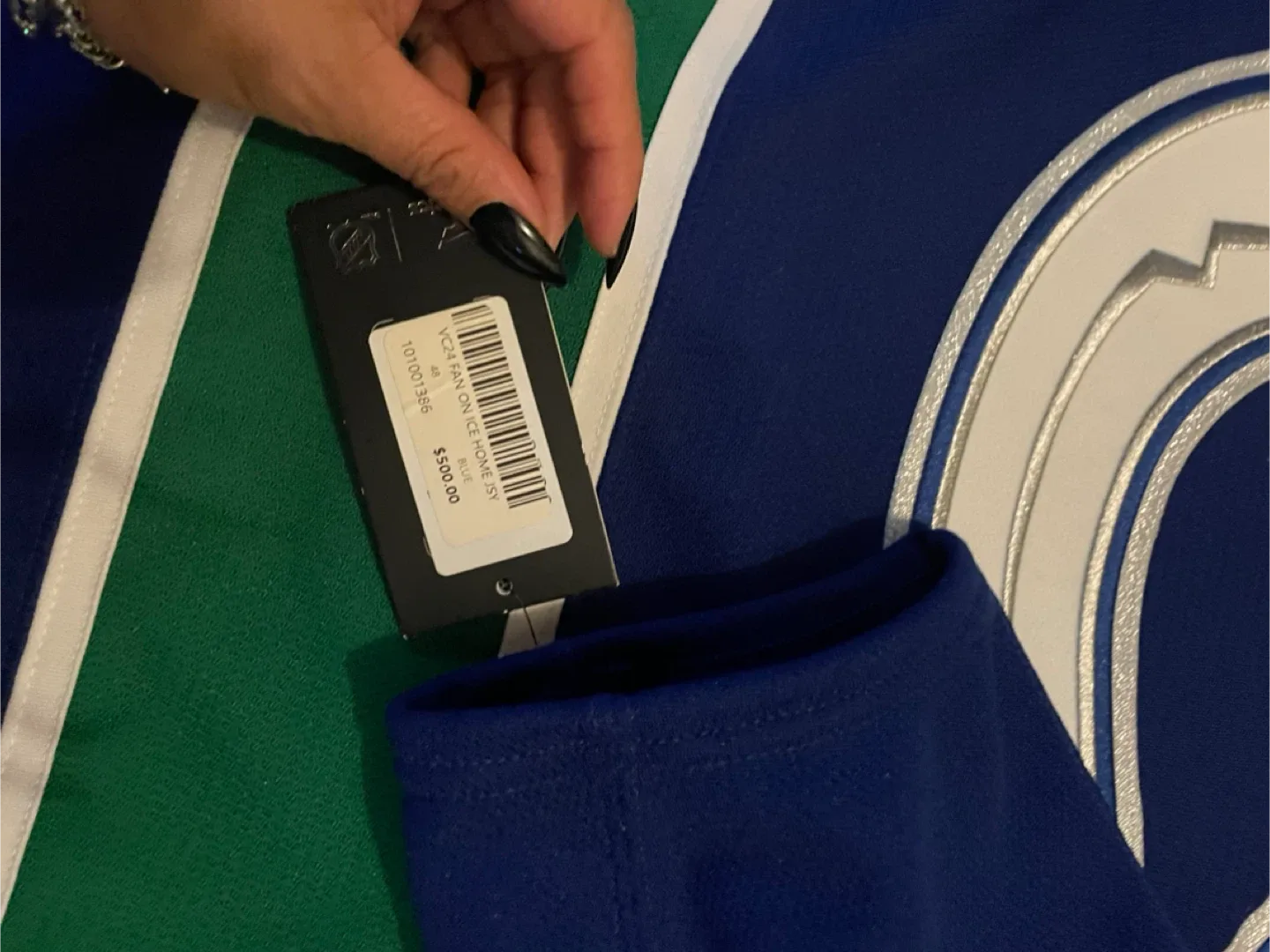 Vancouver Canucks Fanatics Authentic Pro Jersey Size 48 image indicator(3)