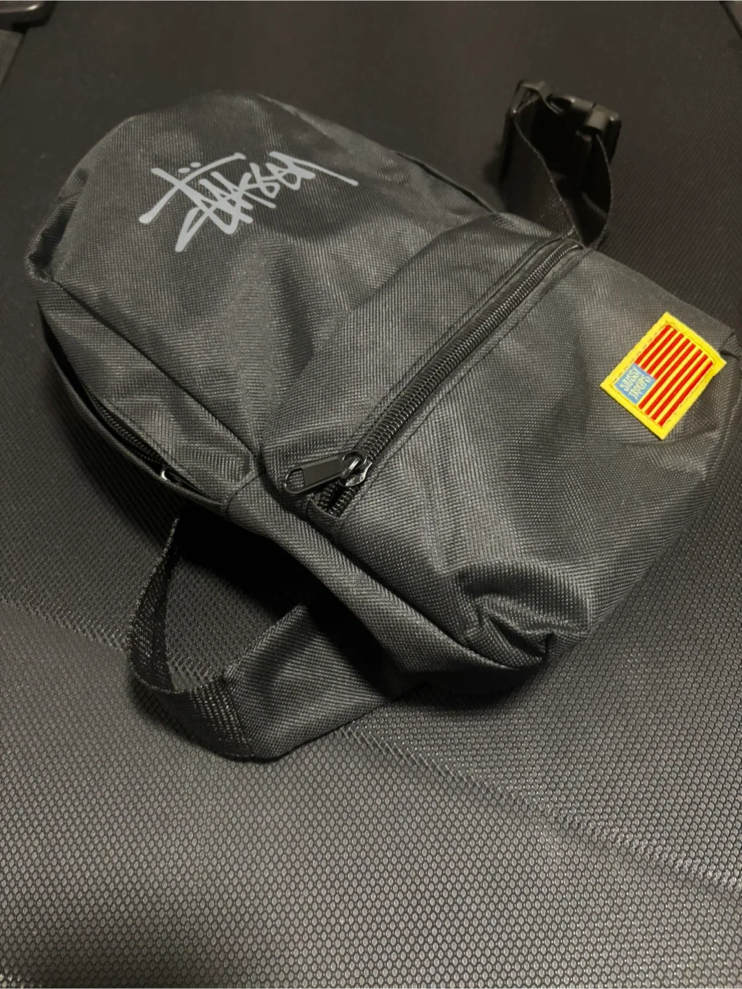 Stussy Sling Bag image indicator(4)