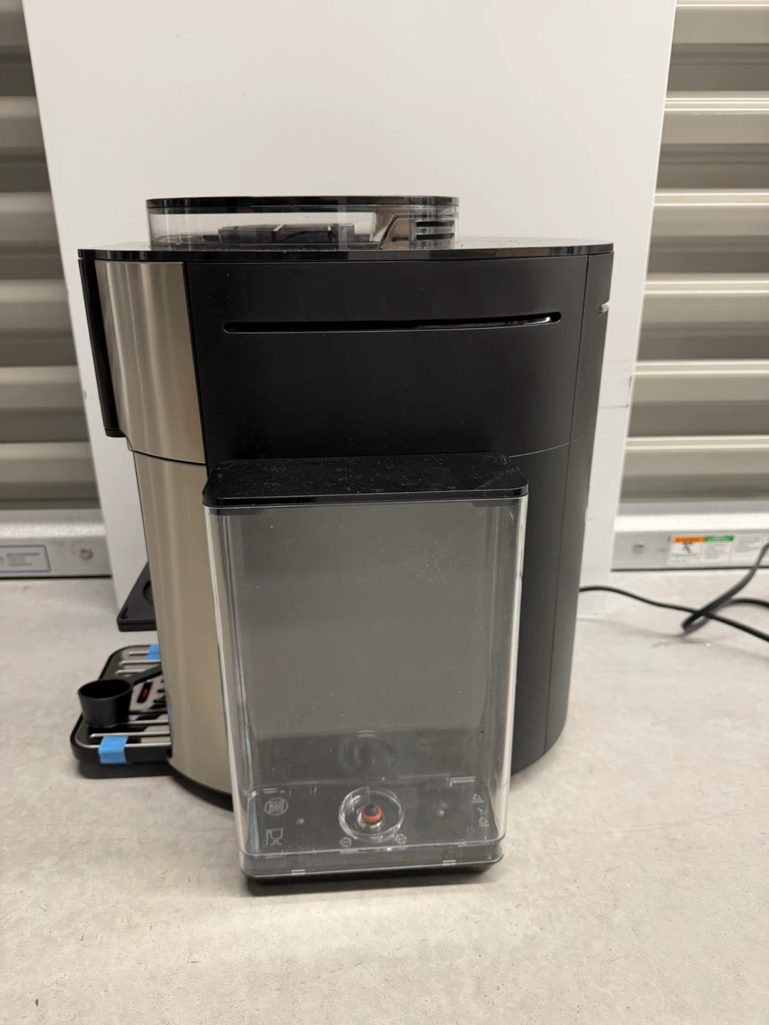 De'Longhi TrueBrew Drip Coffee Maker with Built in Grinder. - photo 4
