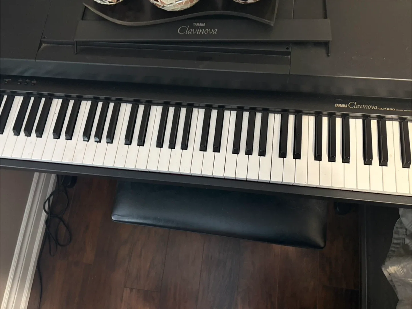 Yamaha Clavinova CLP-650 Digital Piano image indicator(2)