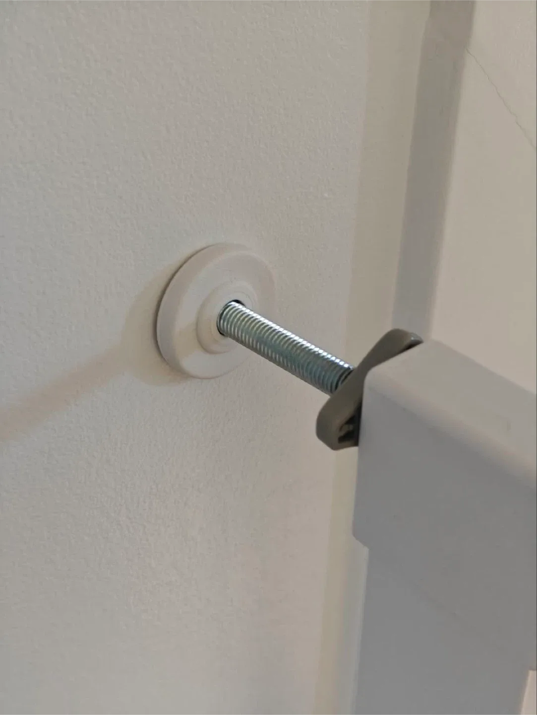 Safety 1st White Baby Gate image indicator(2)