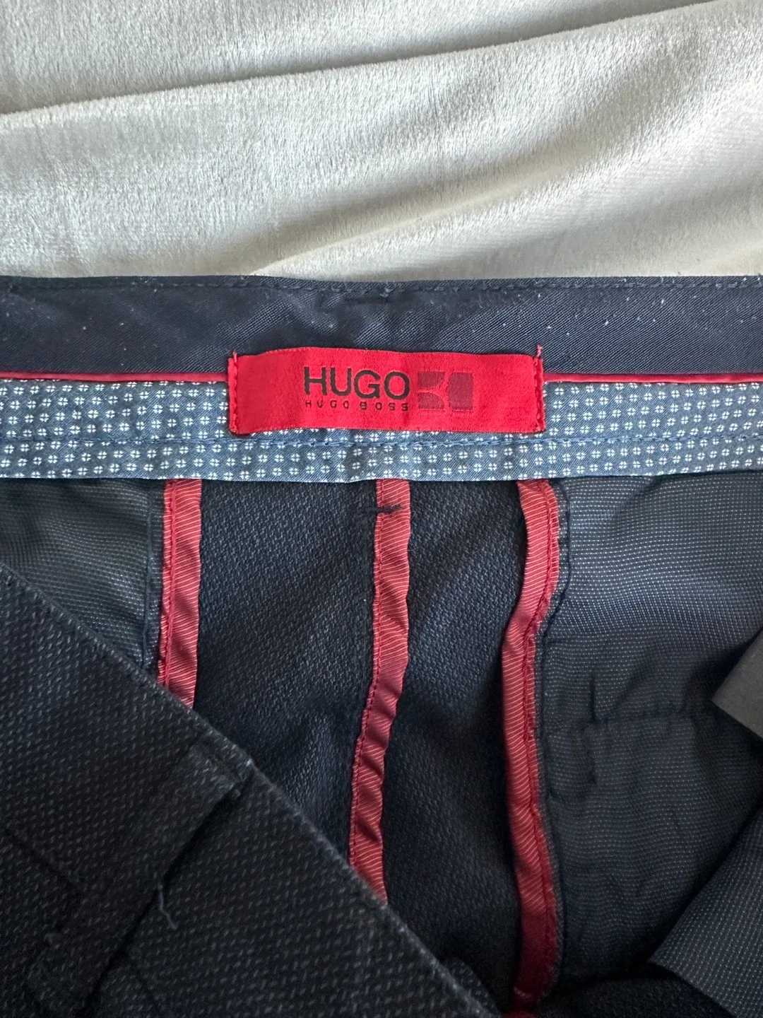 Hugo Boss Pants Size 34 image indicator(4)