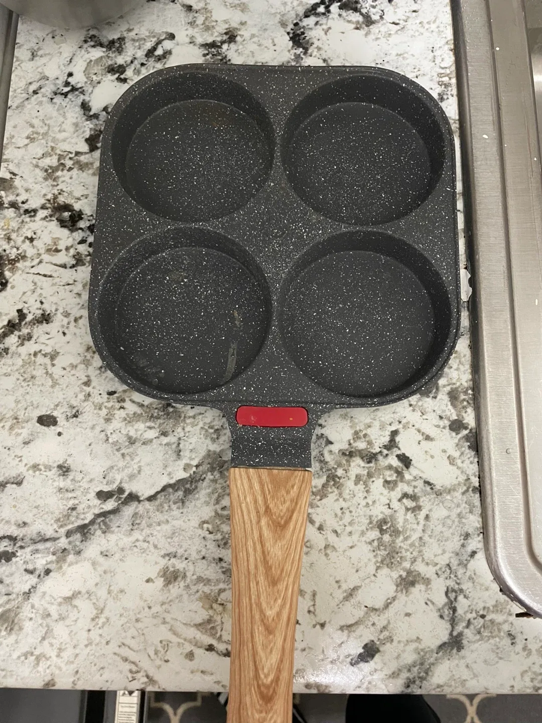 4-Cup Egg Frying Pan