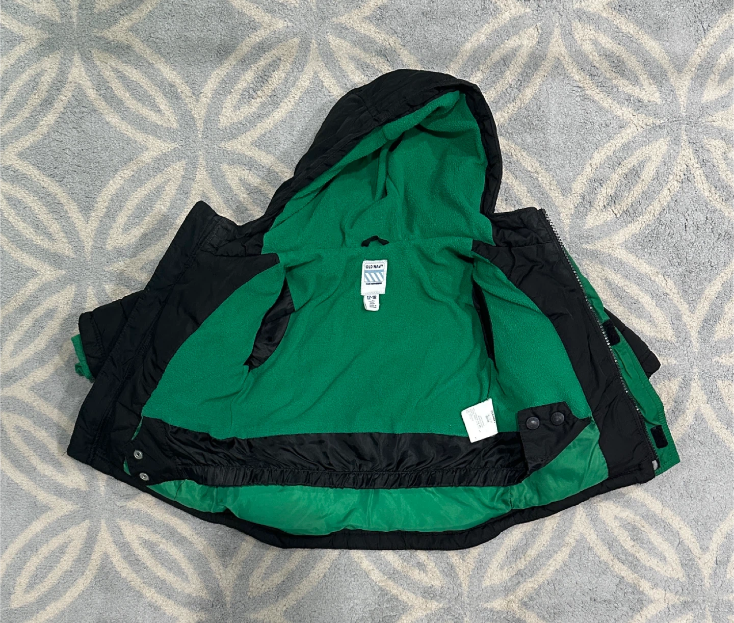 Old Navy Black Puffer Jacket - Size 18-24 Months - photo 2