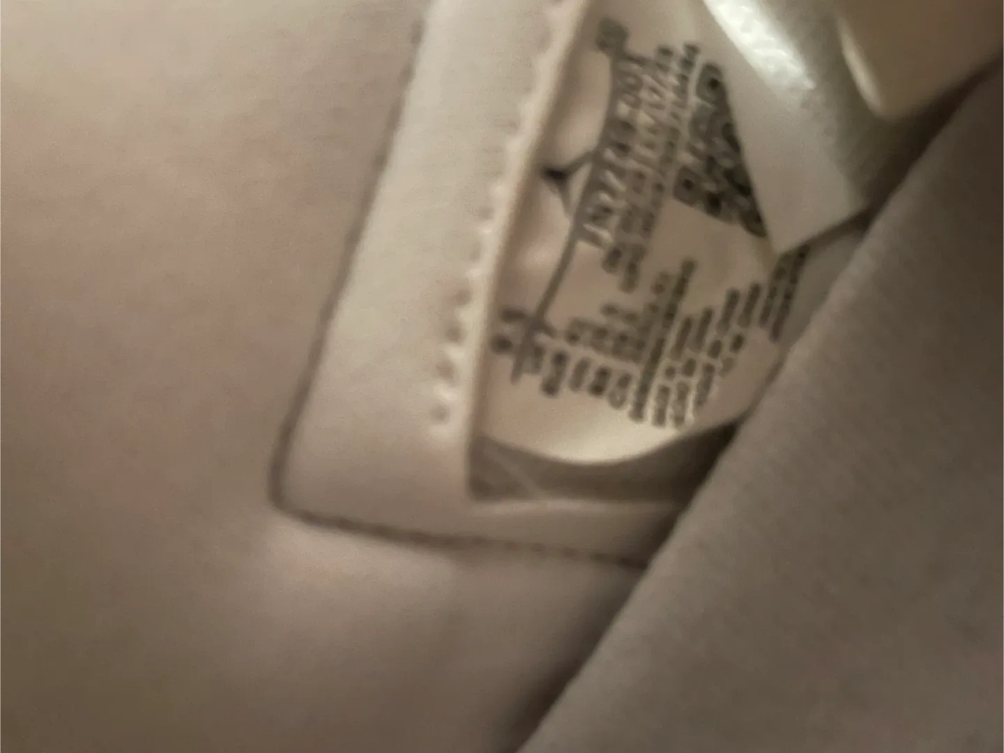 Nike Air Jordan 1 High Zoom CMFT 2, Size 9.5 image indicator(4)