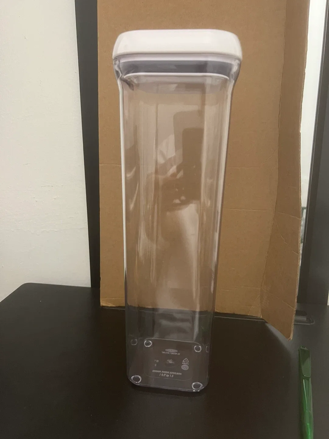 OXO Good Grips 2.1 qt/2.0 L Container