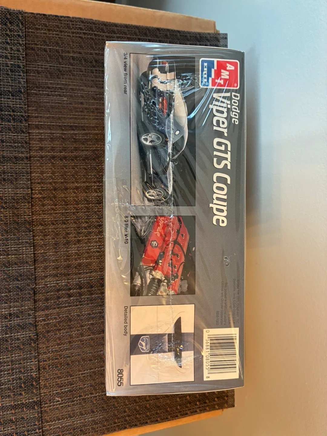 AMT Dodge Viper GTS Coupe 1/25 Model Kit - New! image indicator(2)
